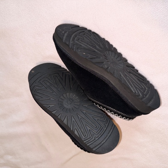 ugg tasman ll - Picture 5 of 5
